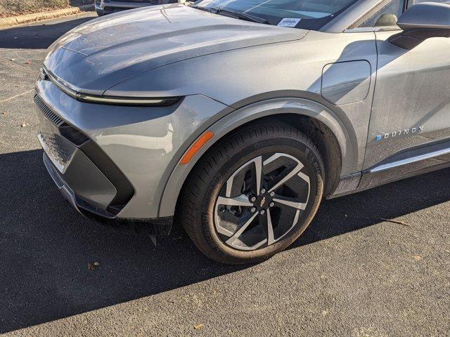 new 2025 Chevrolet Equinox EV car, priced at $43,590