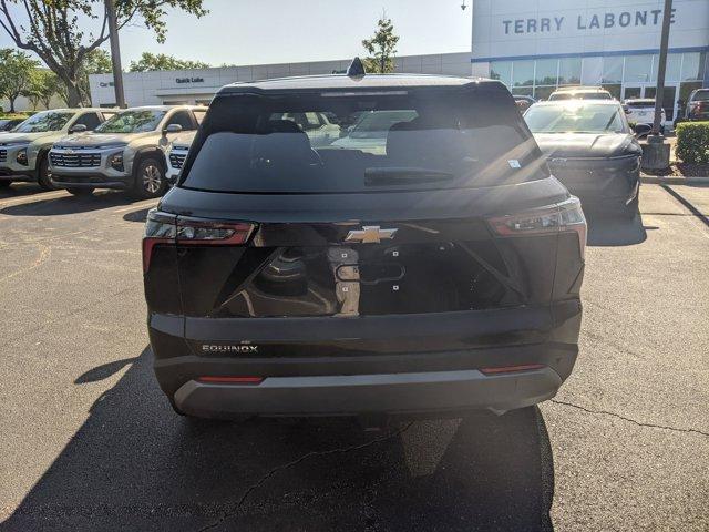 new 2026 Chevrolet Equinox car, priced at $32,990
