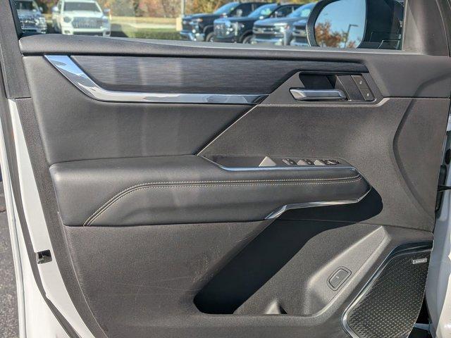 used 2025 GMC Acadia car, priced at $34,900