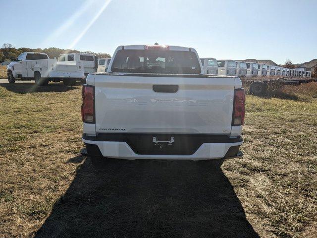 new 2024 Chevrolet Colorado car, priced at $40,605