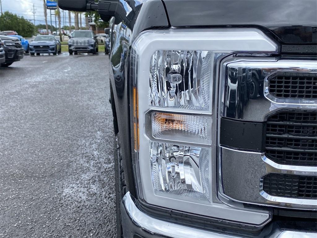 new 2025 Ford F-250 car, priced at $64,825