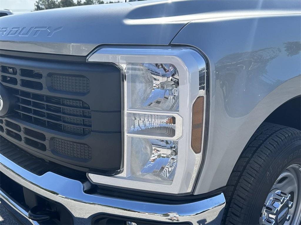 new 2024 Ford F-350 car, priced at $53,195