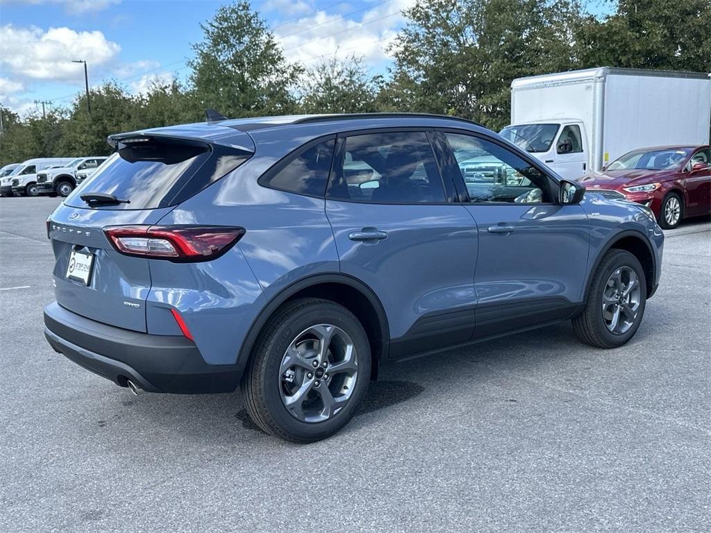 new 2025 Ford Escape car, priced at $29,885