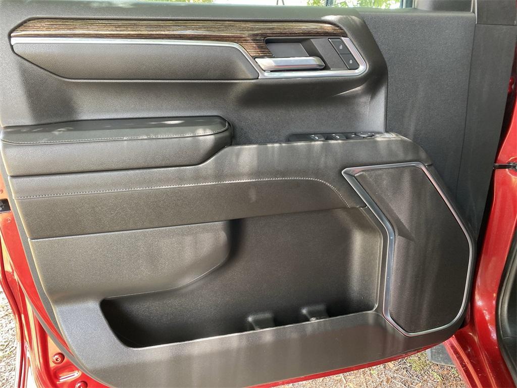 used 2024 GMC Sierra 1500 car, priced at $46,855