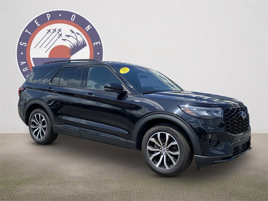 used 2025 Ford Explorer car, priced at $43,367