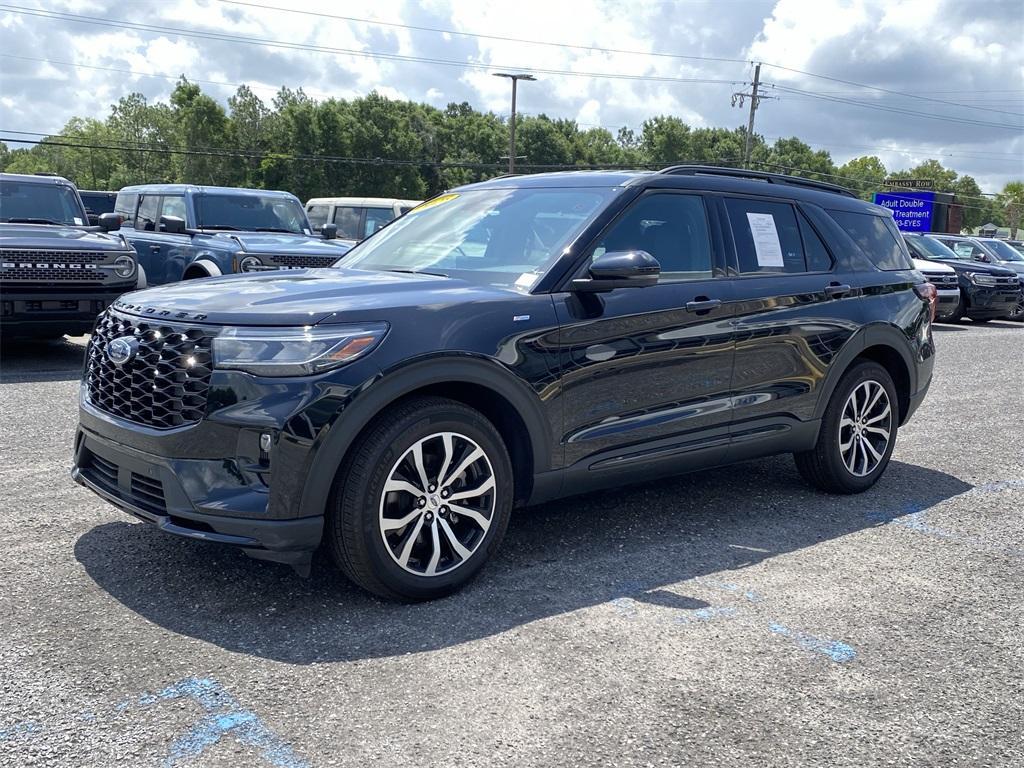 used 2025 Ford Explorer car, priced at $43,367