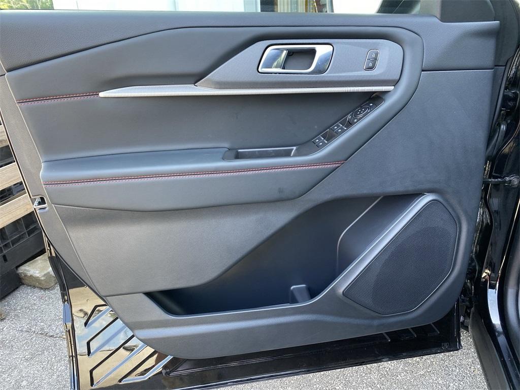 used 2025 Ford Explorer car, priced at $43,367