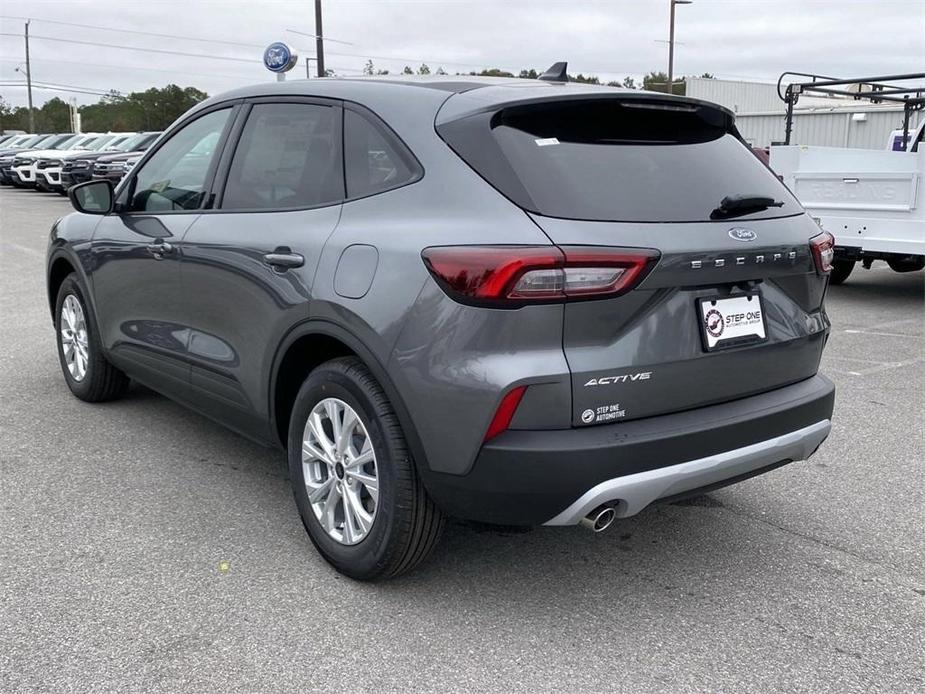 new 2025 Ford Escape car, priced at $28,645