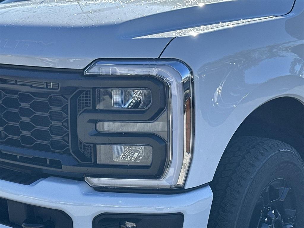 new 2024 Ford F-250 car, priced at $65,736