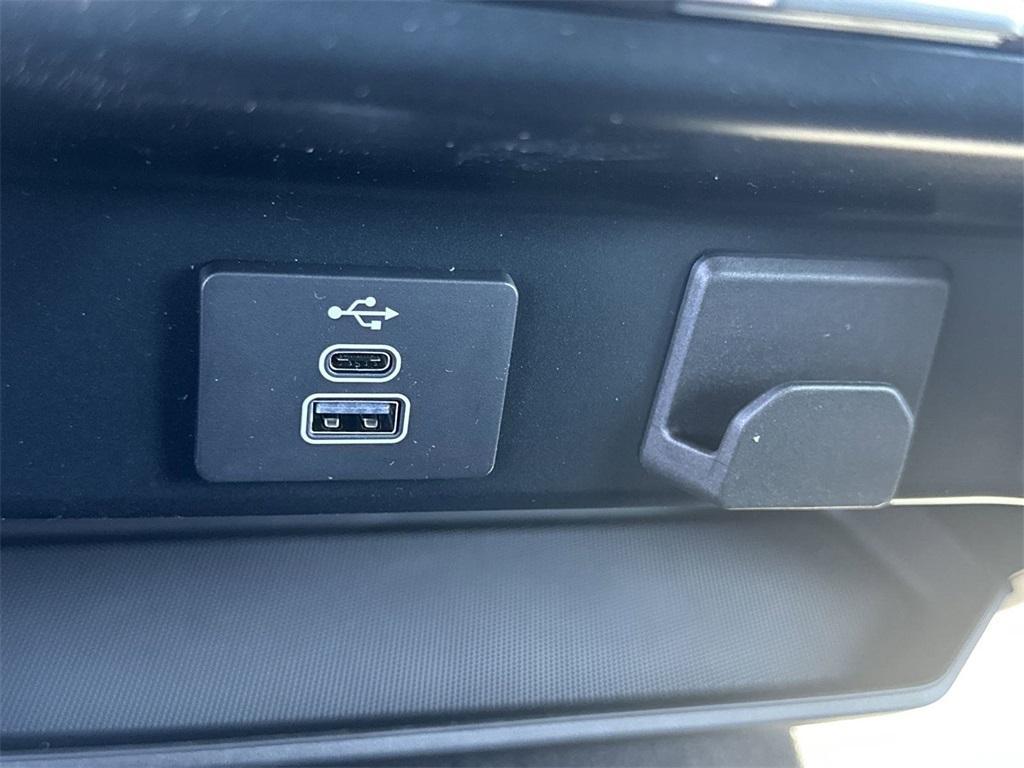 new 2025 Ford F-150 car, priced at $52,253