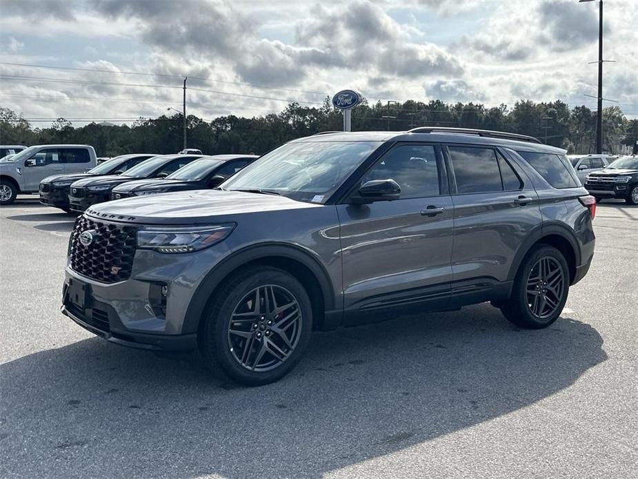 new 2025 Ford Explorer car, priced at $59,295