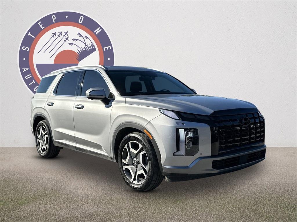 used 2024 Hyundai Palisade car, priced at $38,262