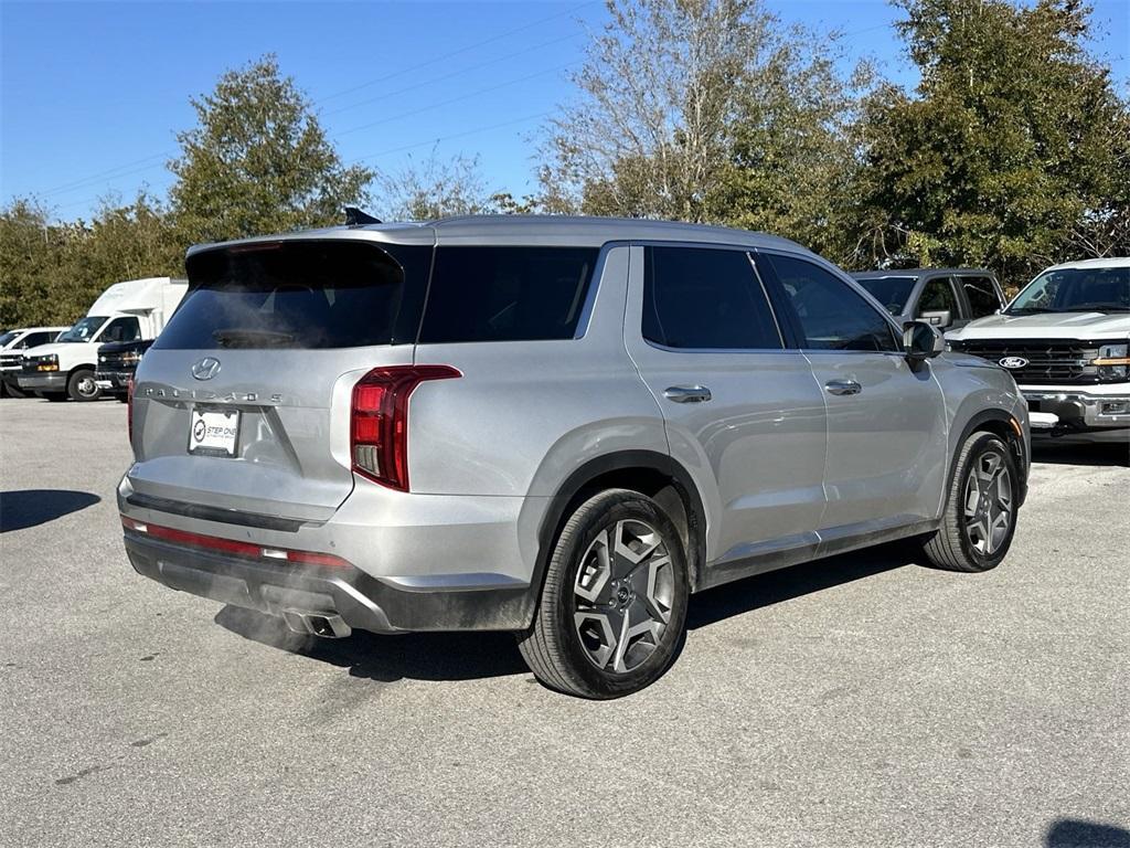 used 2024 Hyundai Palisade car, priced at $38,262