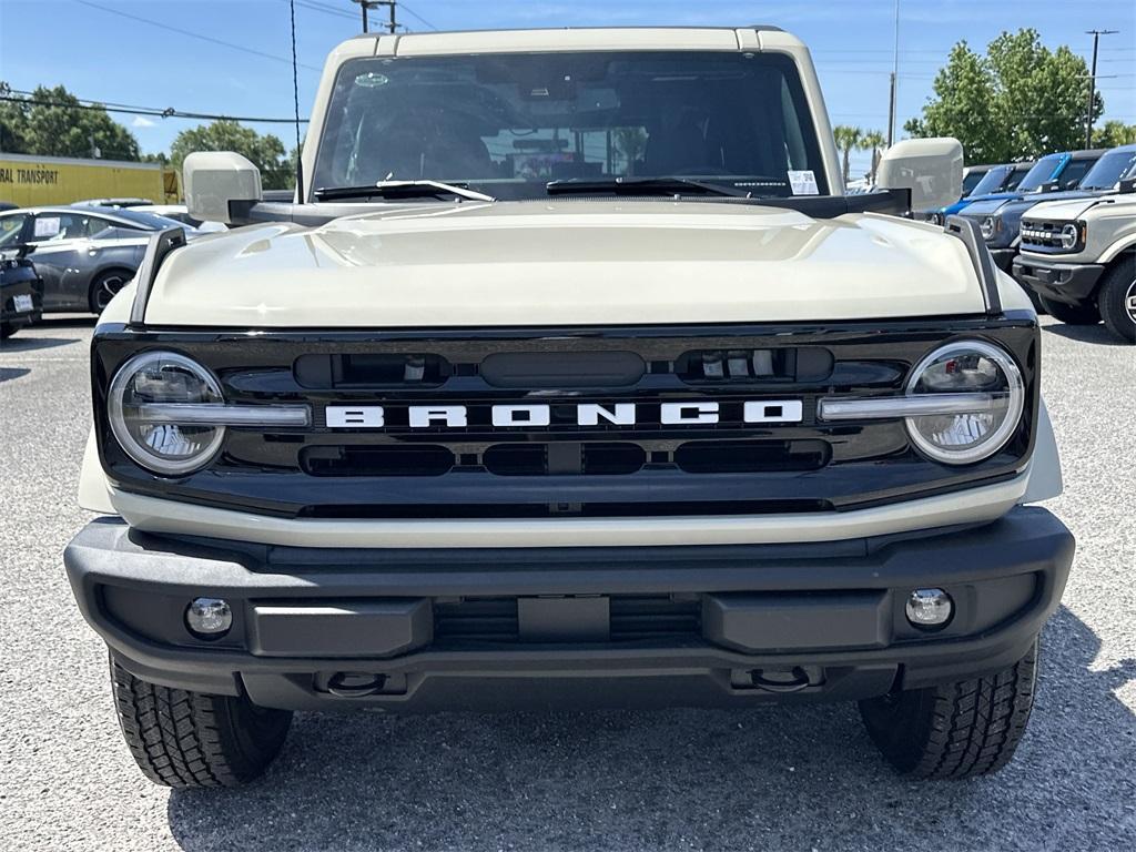 new 2025 Ford Bronco car, priced at $50,961