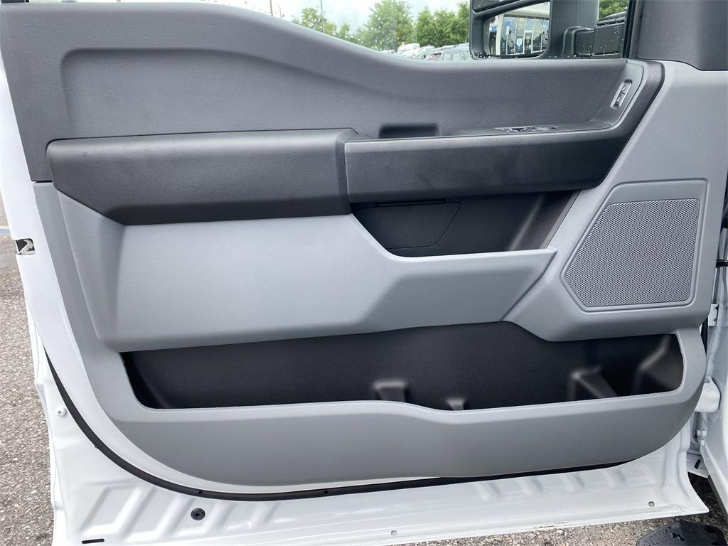 new 2025 Ford F-350 car, priced at $61,115