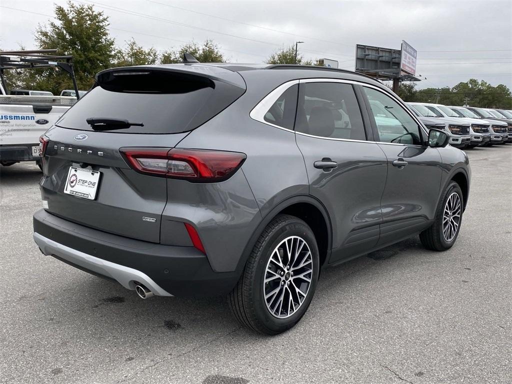 new 2025 Ford Escape car, priced at $43,525