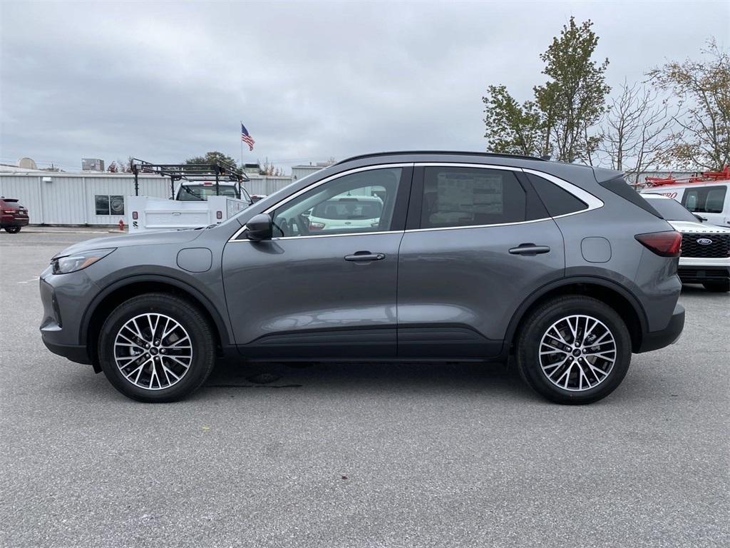 new 2025 Ford Escape car, priced at $43,525