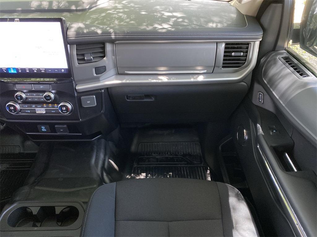 new 2023 Ford Expedition car, priced at $45,620