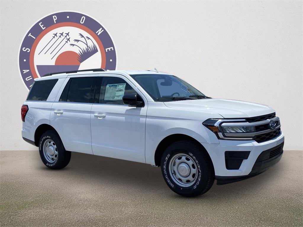 new 2023 Ford Expedition car, priced at $45,620