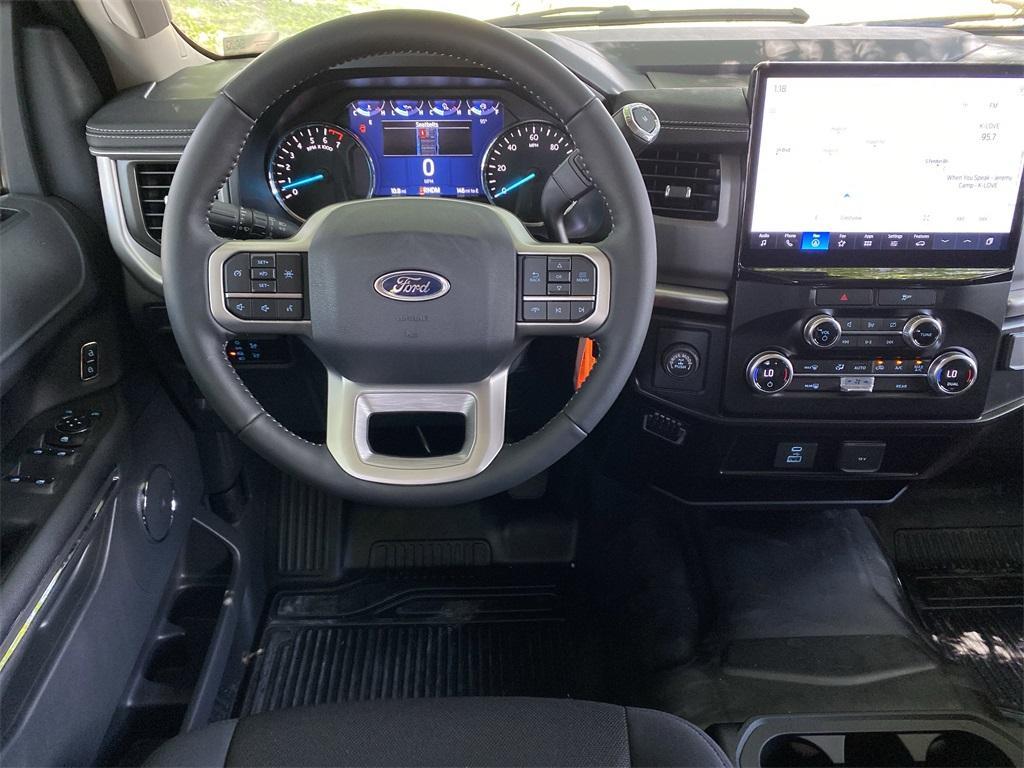 new 2023 Ford Expedition car, priced at $45,620