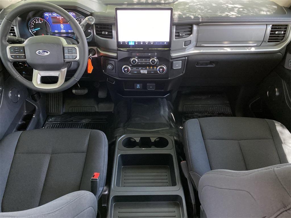 new 2023 Ford Expedition car, priced at $45,620