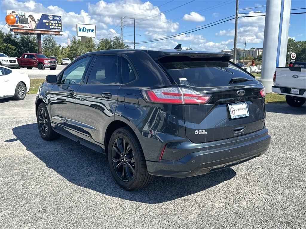 new 2024 Ford Edge car, priced at $35,673