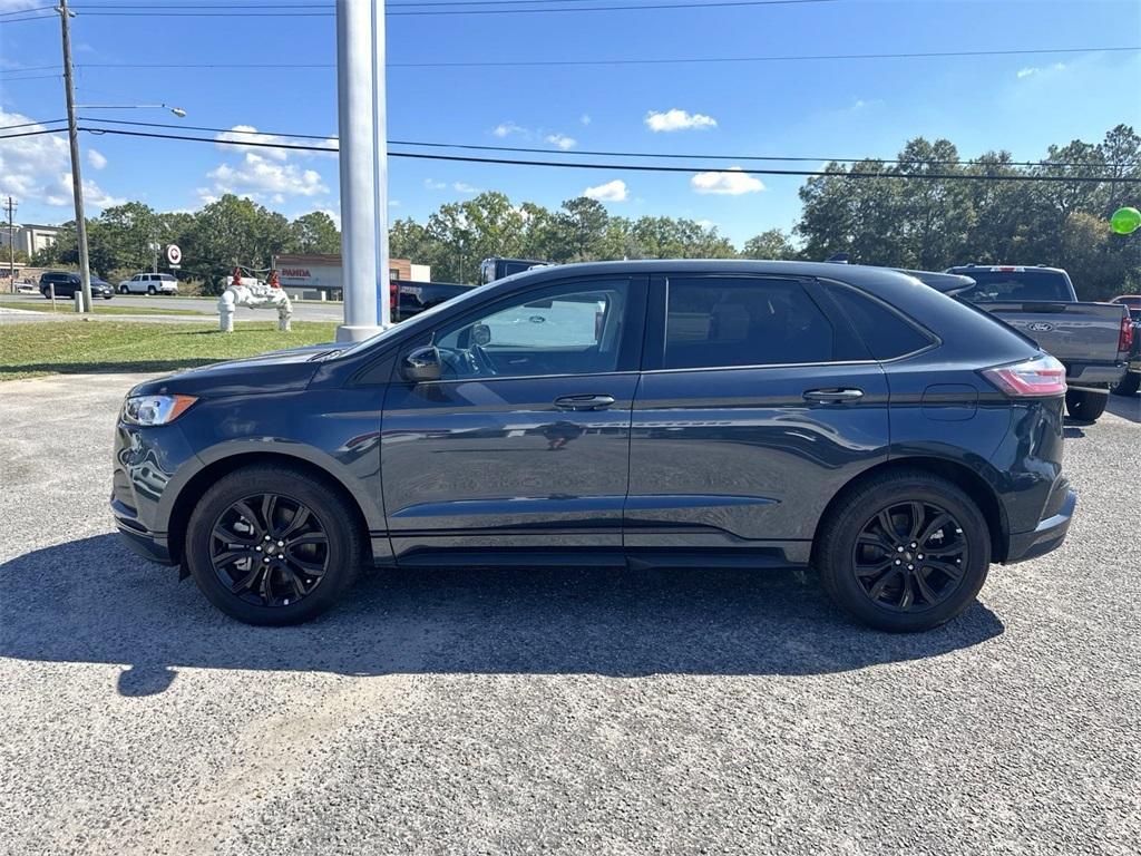 new 2024 Ford Edge car, priced at $35,673