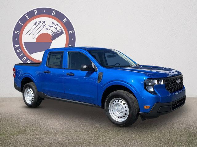new 2025 Ford Maverick car, priced at $30,192