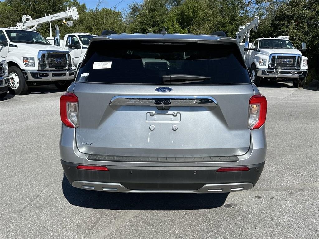 new 2024 Ford Explorer car, priced at $37,406