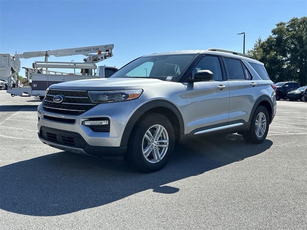 new 2024 Ford Explorer car, priced at $40,906