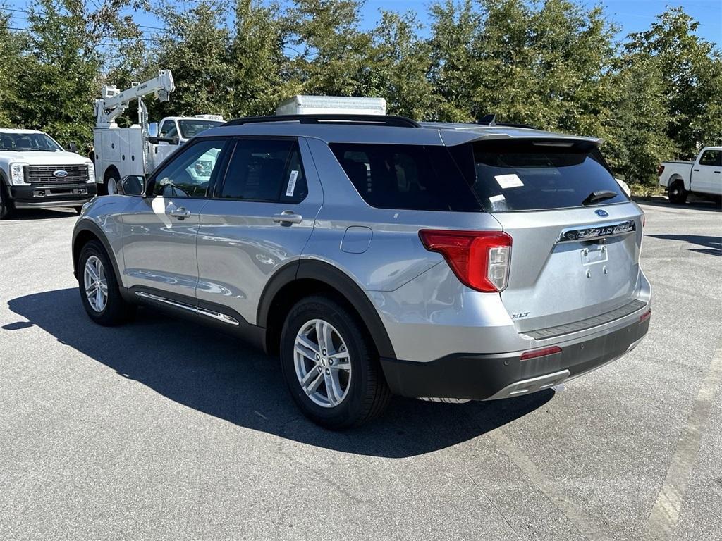 new 2024 Ford Explorer car, priced at $37,406