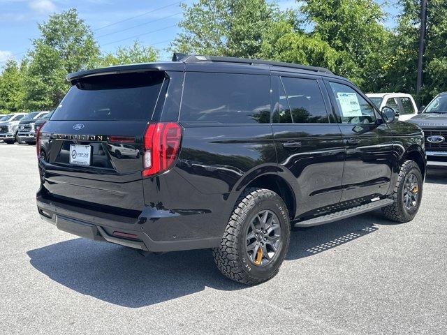 new 2025 Ford Expedition car, priced at $83,025