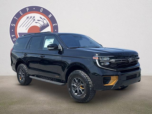 new 2025 Ford Expedition car, priced at $83,025