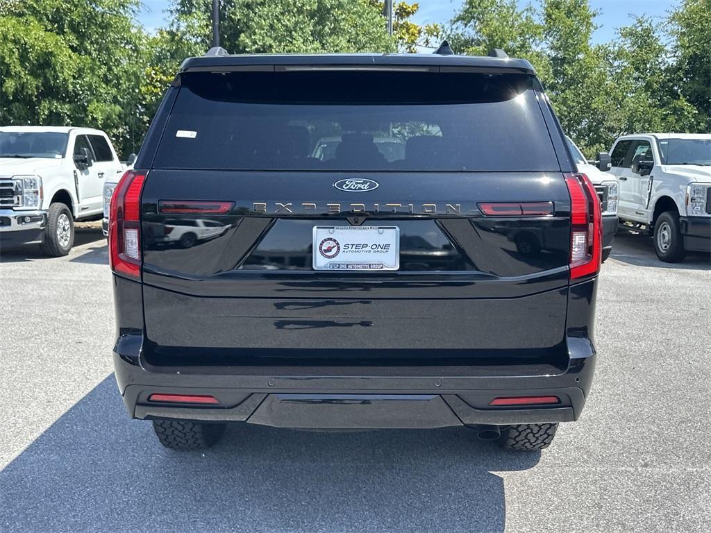 new 2025 Ford Expedition car, priced at $83,025