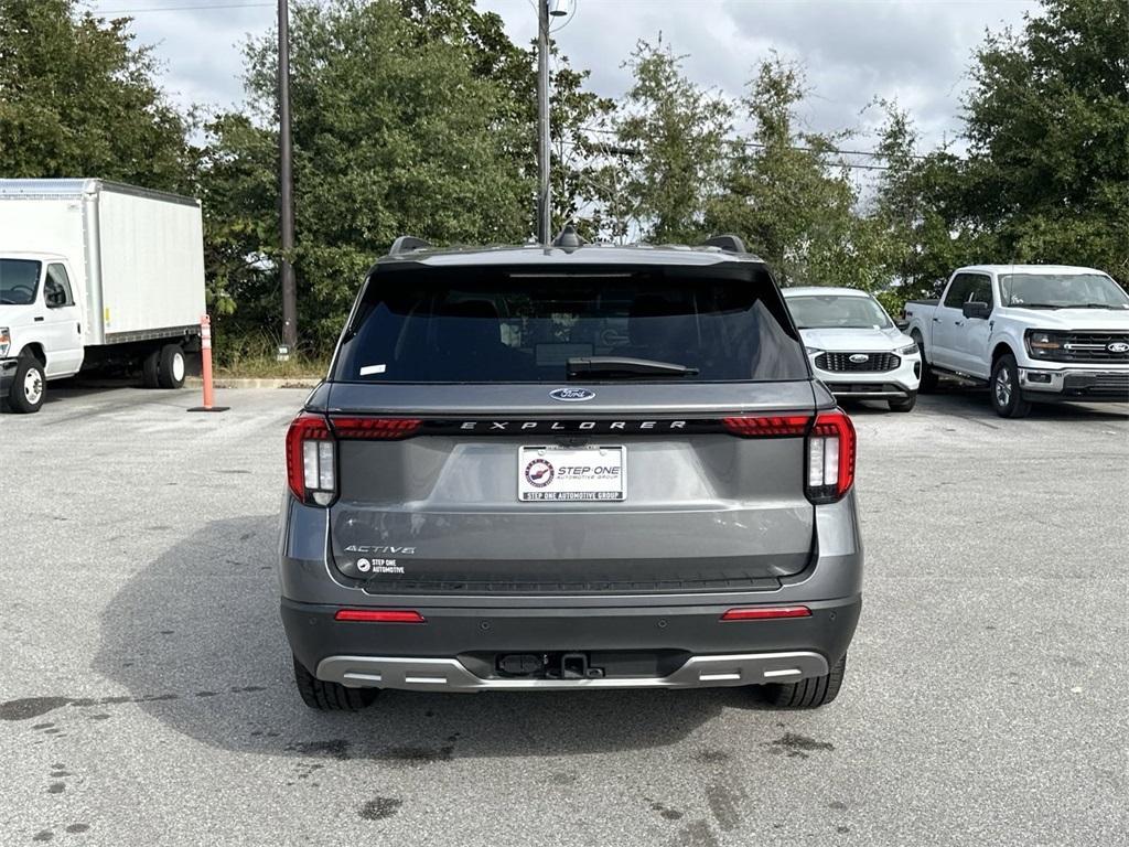 new 2025 Ford Explorer car, priced at $41,492