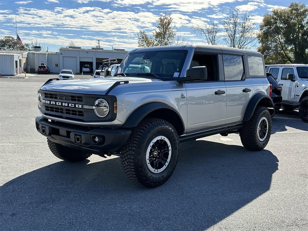 new 2024 Ford Bronco car, priced at $51,618