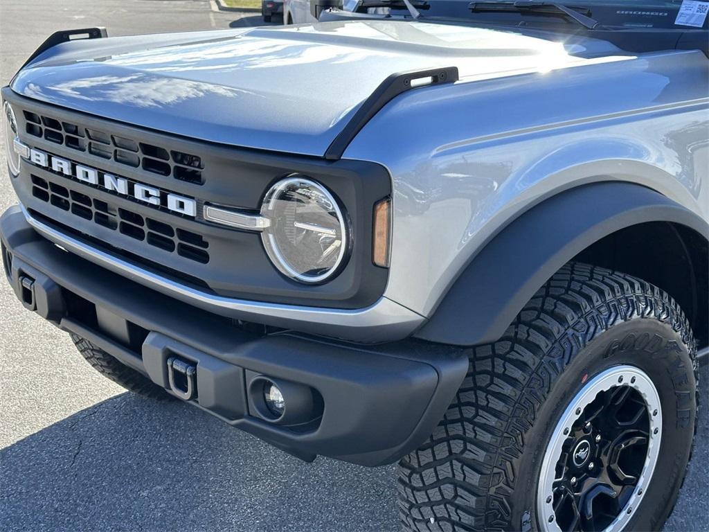 new 2024 Ford Bronco car, priced at $51,618