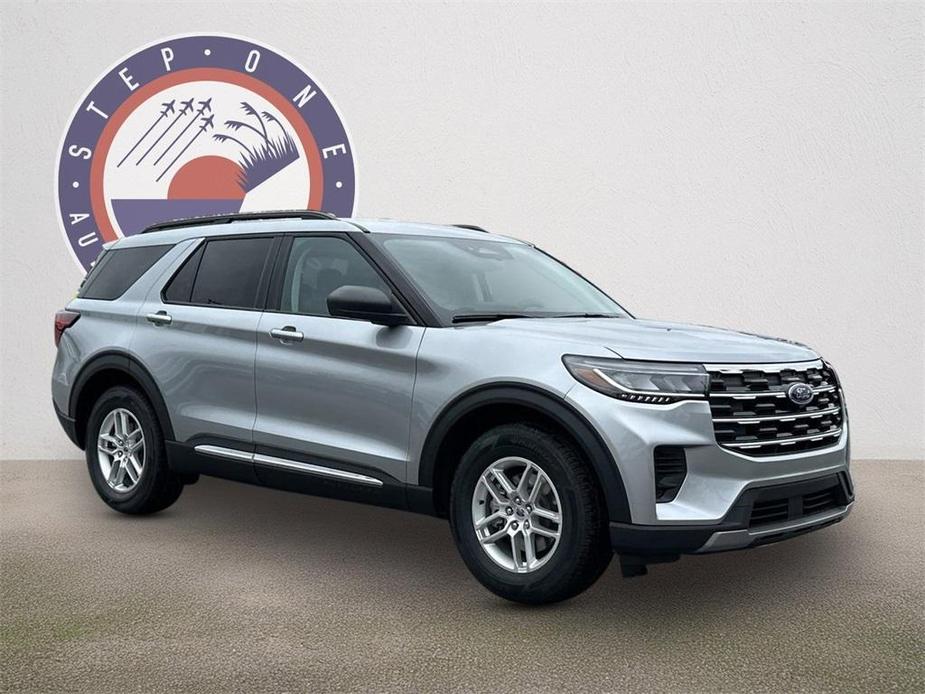 new 2025 Ford Explorer car, priced at $39,850