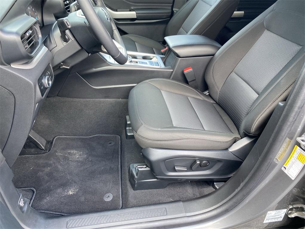 used 2024 Ford Explorer car, priced at $35,861