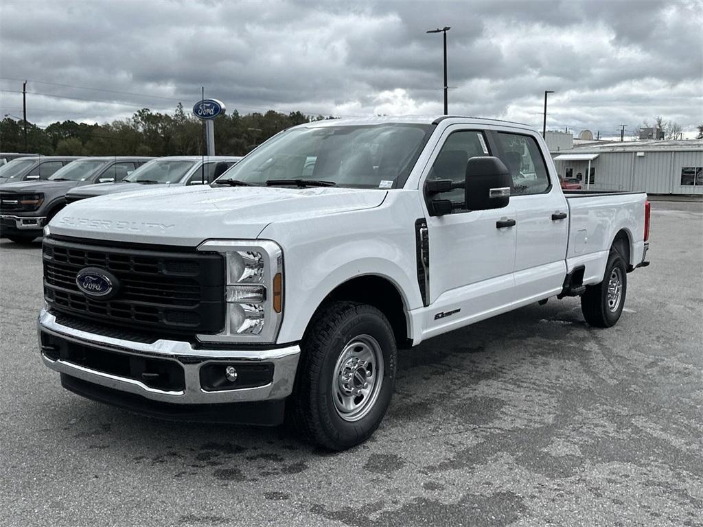 new 2025 Ford F-250 car, priced at $61,100