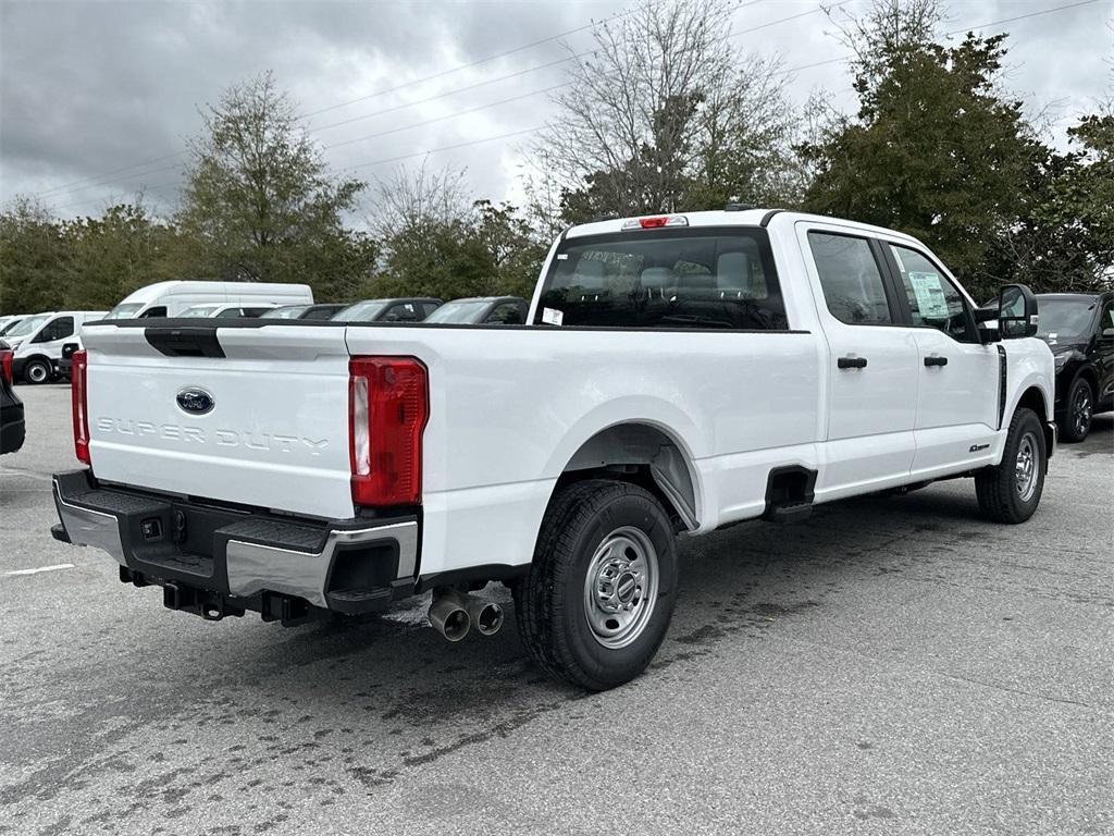 new 2025 Ford F-250 car, priced at $61,100
