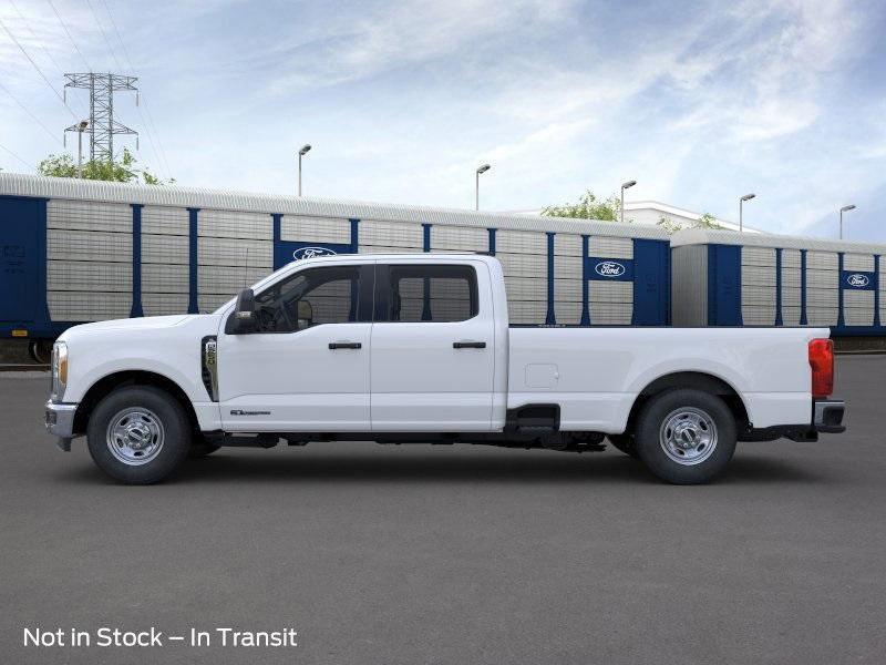 new 2025 Ford F-250 car, priced at $62,600