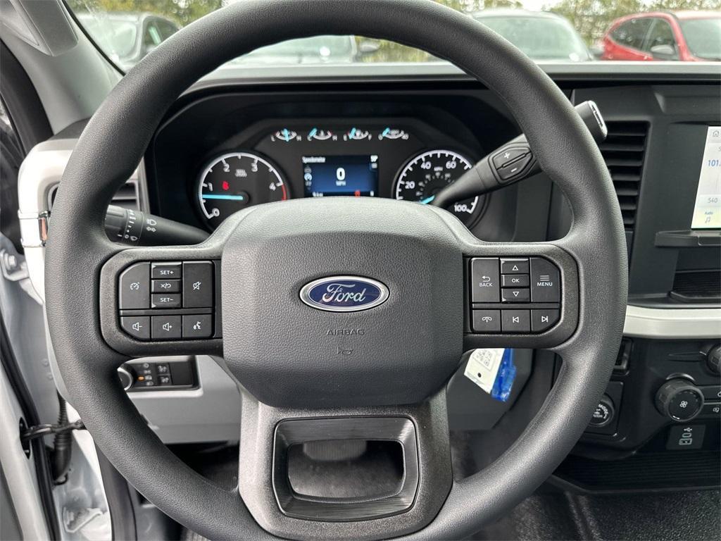 new 2025 Ford F-250 car, priced at $61,100