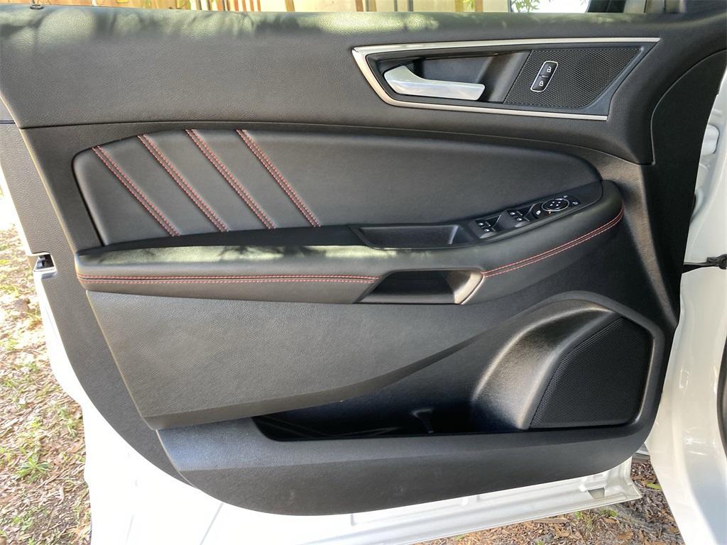 used 2022 Ford Edge car, priced at $27,960