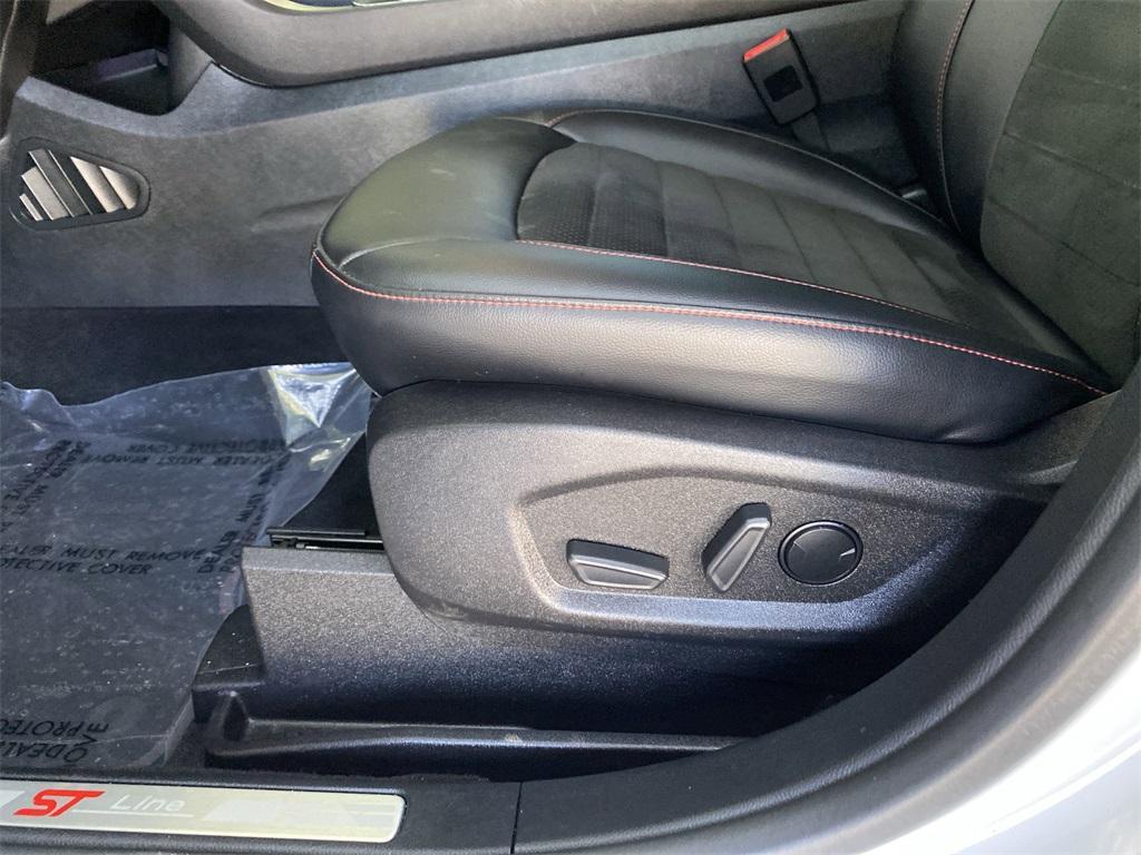 used 2022 Ford Edge car, priced at $27,960