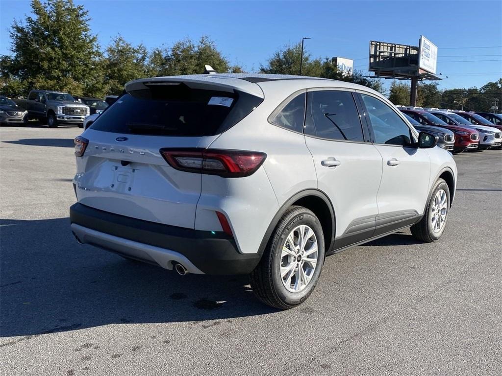 new 2025 Ford Escape car, priced at $28,645