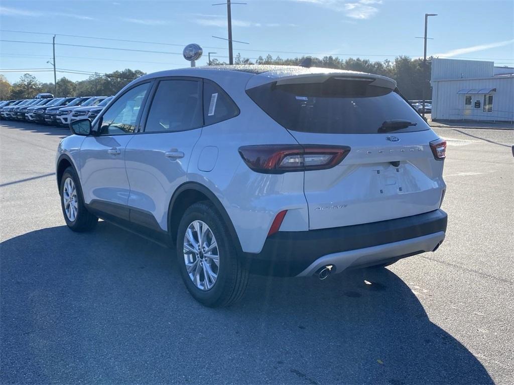 new 2025 Ford Escape car, priced at $27,645