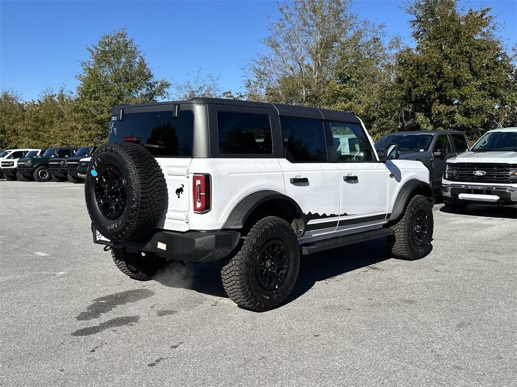 new 2024 Ford Bronco car, priced at $60,828