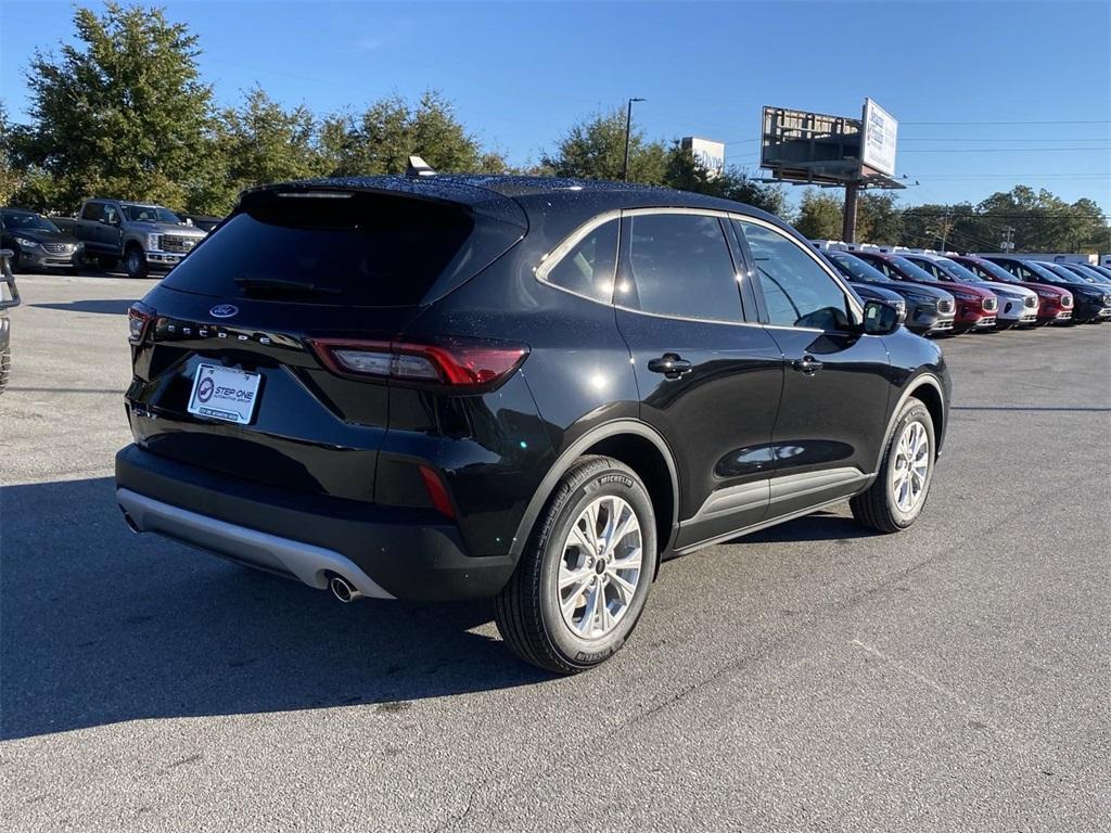 new 2025 Ford Escape car, priced at $27,645