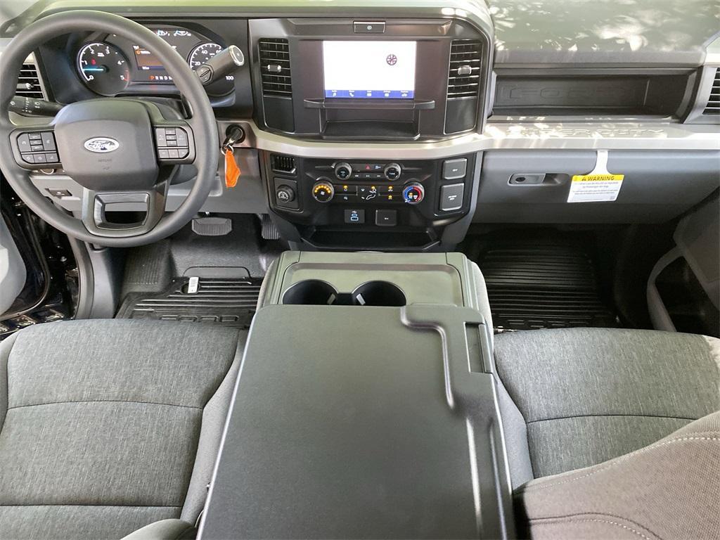 new 2025 Ford F-250 car, priced at $62,050